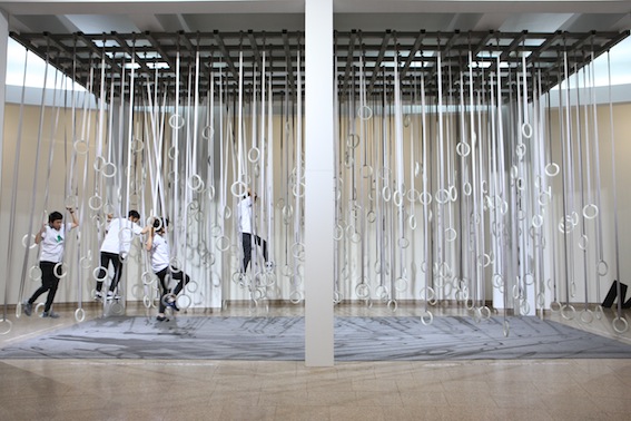 William-Forsythe_The-fact-of-matter_2009_906x500cm_Courtesy-the-Forsythe-company-with-the-Biennale-art-Venice-and-the-Ursula-Blickle-foundation_Photo-by-NMOCA-1