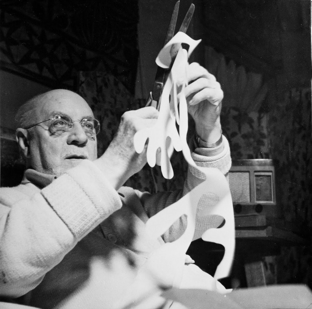 here's documentation of Henri Matisse at work cutting his shapes from paper.